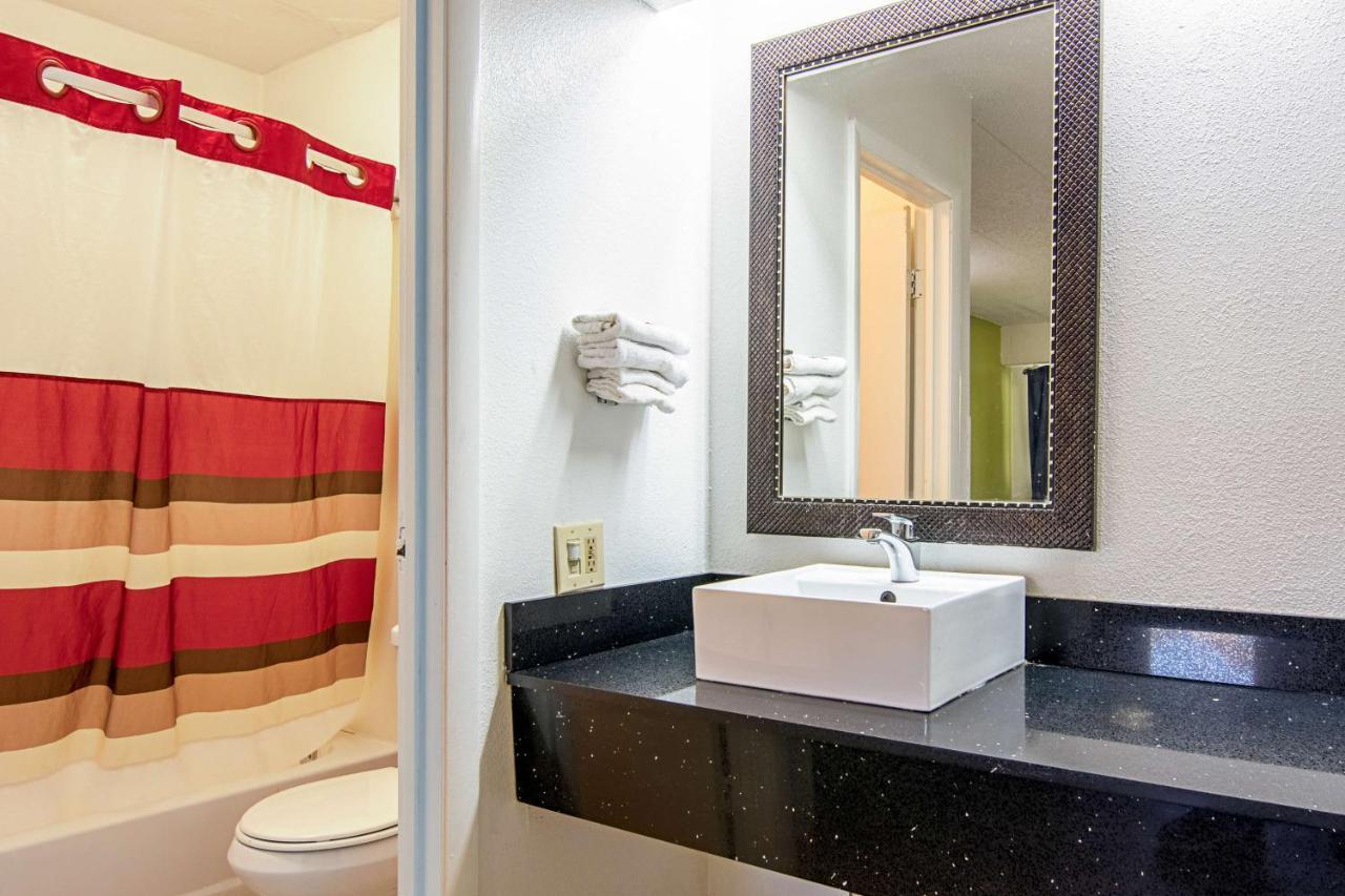 Motel 6-Charlotte, Nc - Airport Exterior photo
